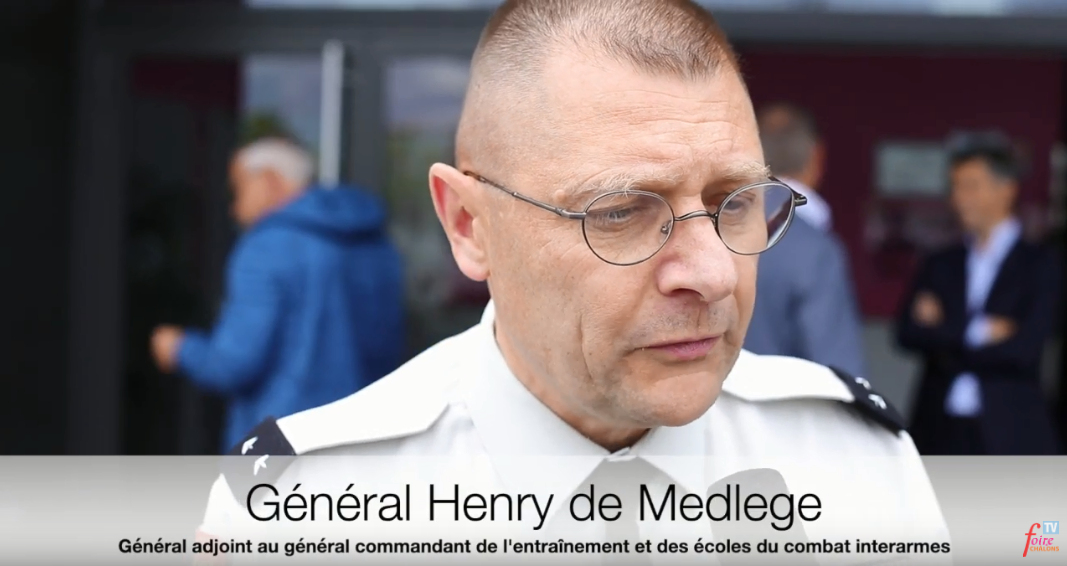 Général Henry de Medlege, adjoint au général commandant de l'entraînement et des écoles de combat interarmes